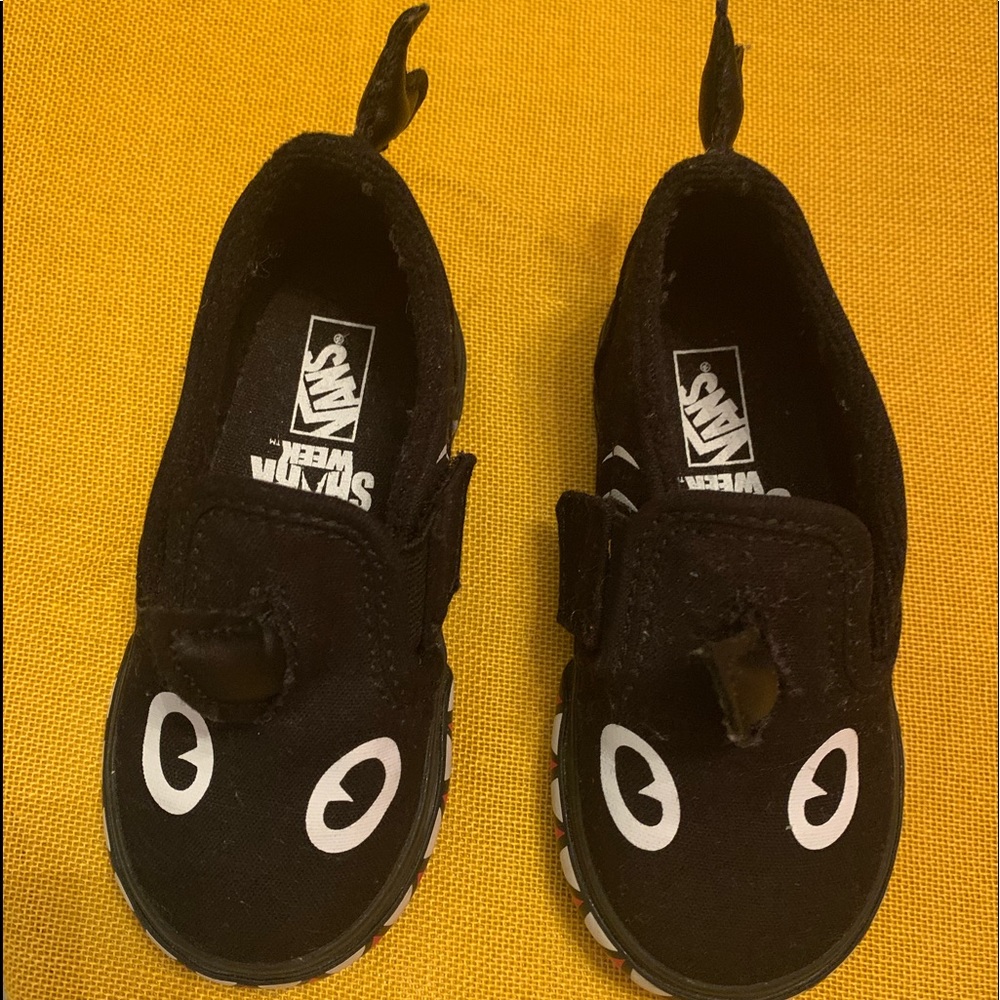 Toddler shark vans